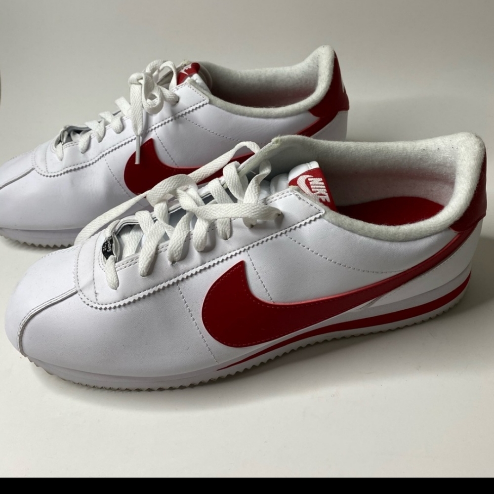 Men’s Nike Swoosh Sneakers
